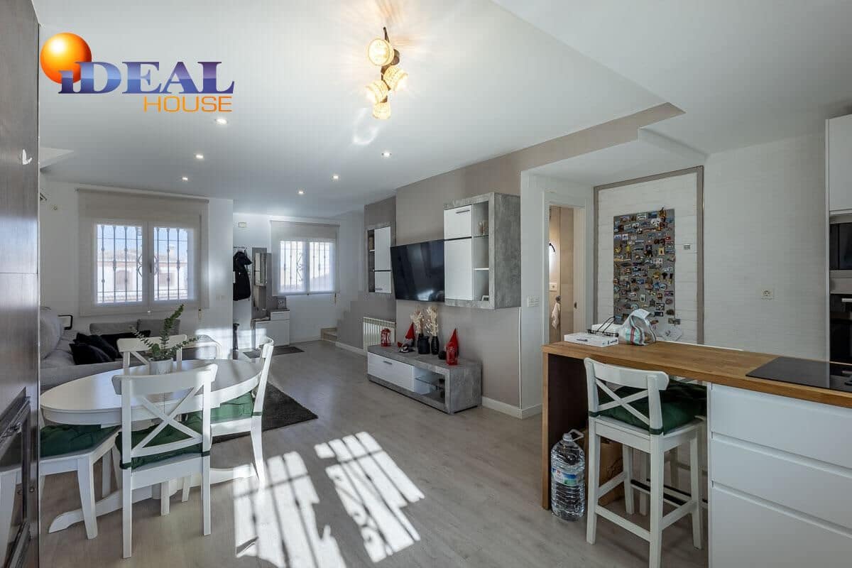 Adosado de 3 habitaciones en Monachil en venta con garaje - 250.000 € (Ref: 9502220)