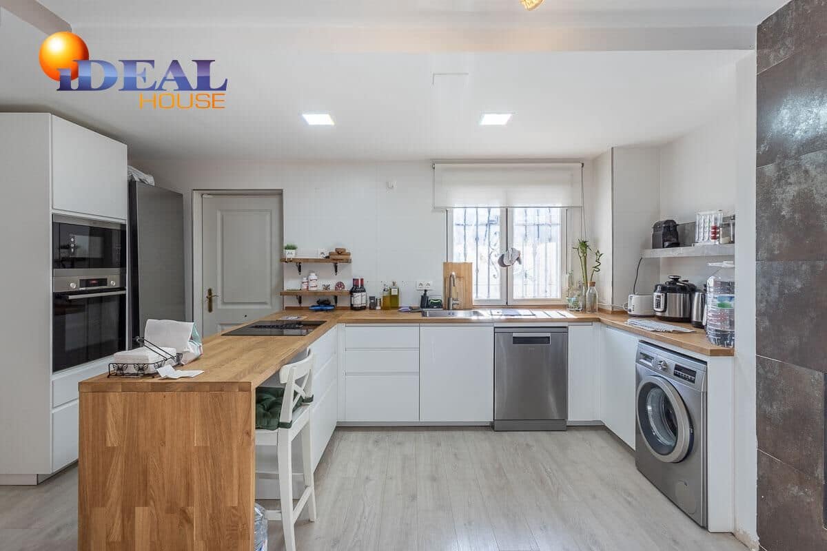 Adosado de 3 habitaciones en Monachil en venta con garaje - 250.000 € (Ref: 9502220)