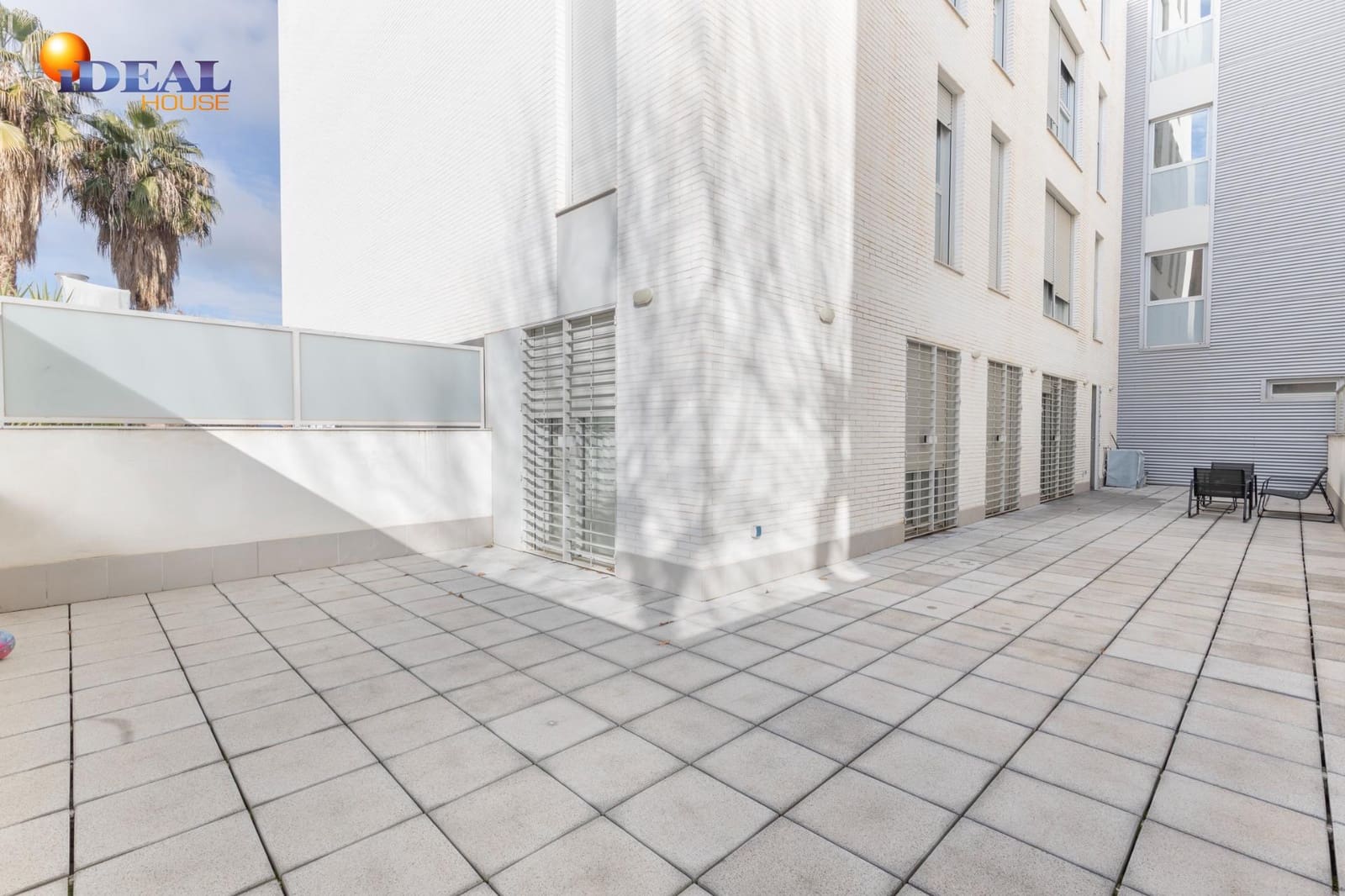 3 sypialnia Mieszkanie na sprzedaż w Miasto Grenada z basenem garażem - 324 900 € (Ref: 9502221)