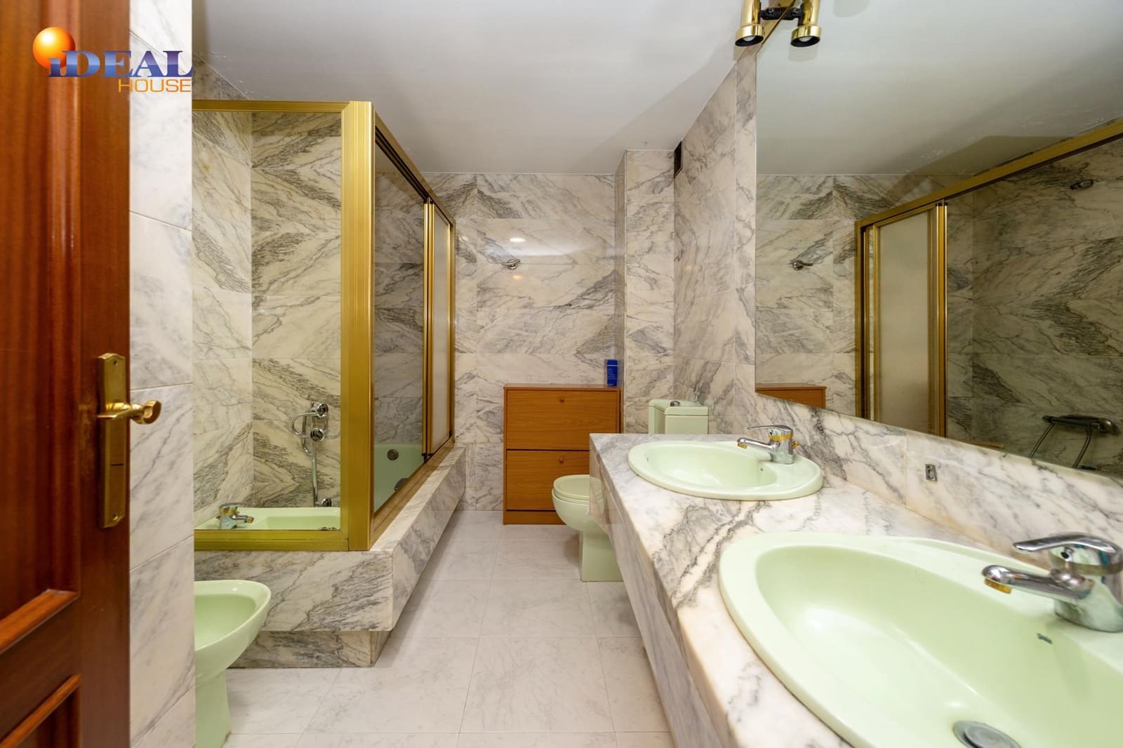 6 quarto Penthouse para venda em Granada cidade com garagem - 630 000 € (Ref: 9502222)