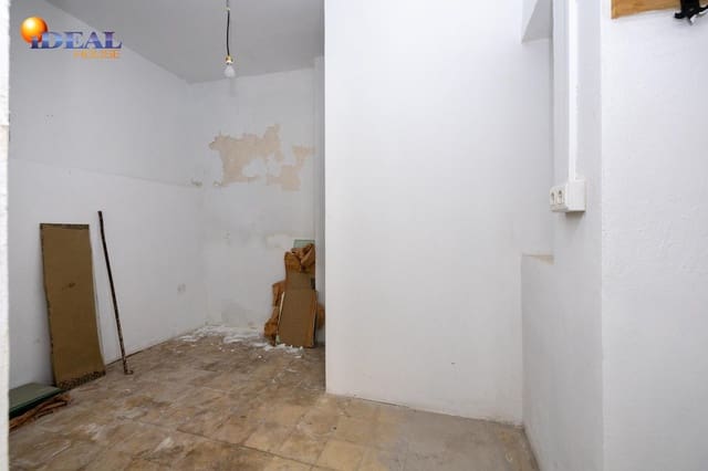 2 soveværelse Erhverv til salg i Centro, Granada by - € 55.000 (Ref: 9502223)