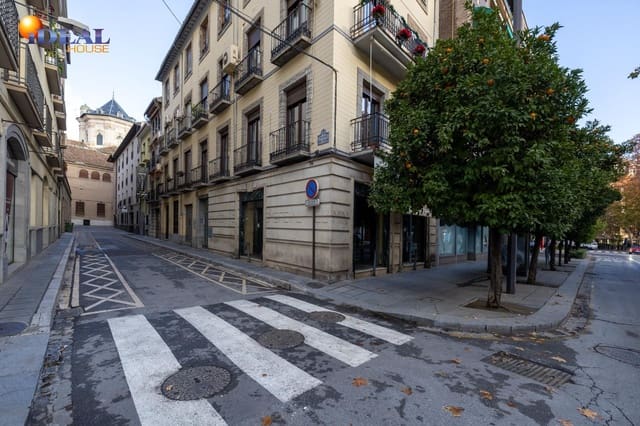 2 soveværelse Erhverv til salg i Centro, Granada by - € 55.000 (Ref: 9502223)
