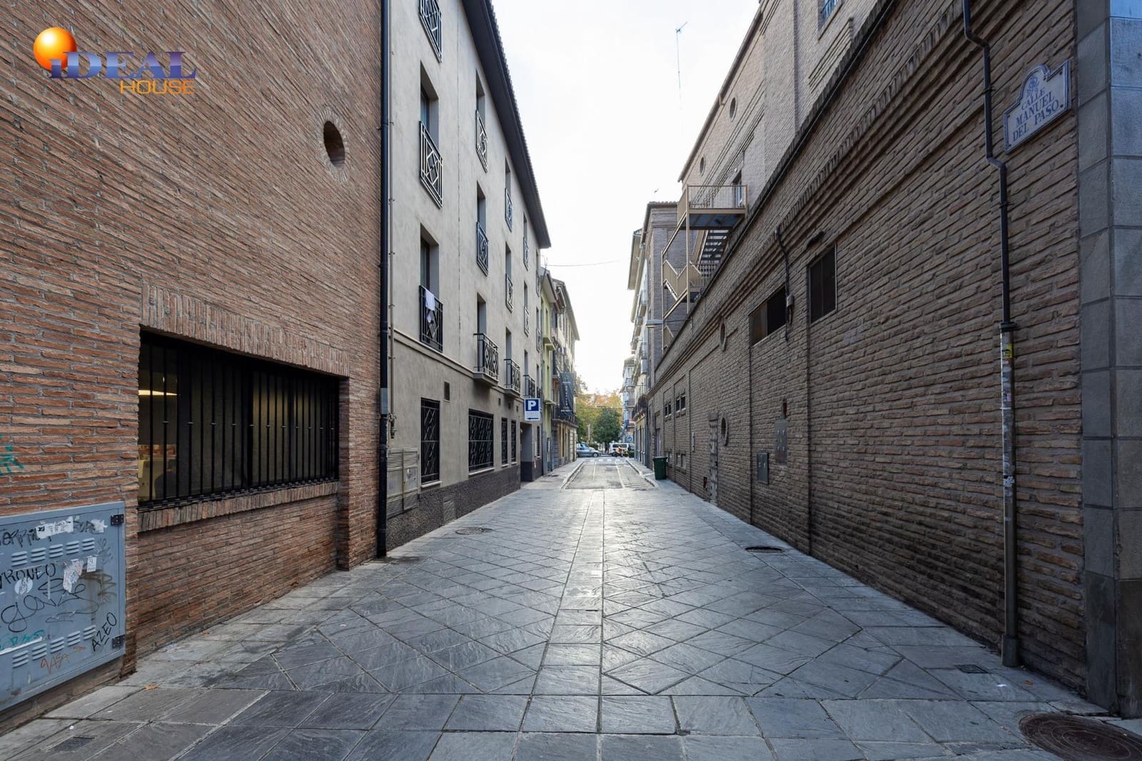 2 soveværelse Erhverv til salg i Granada by - € 55.000 (Ref: 9502223)