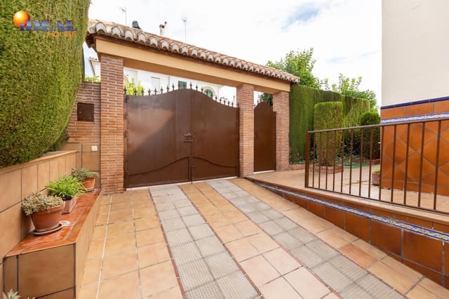 4 makuuhuone Rivitalo myytävänä paikassa Peligros mukana uima-altaan 
autotalli - 395 000 € (Ref: 9502224)