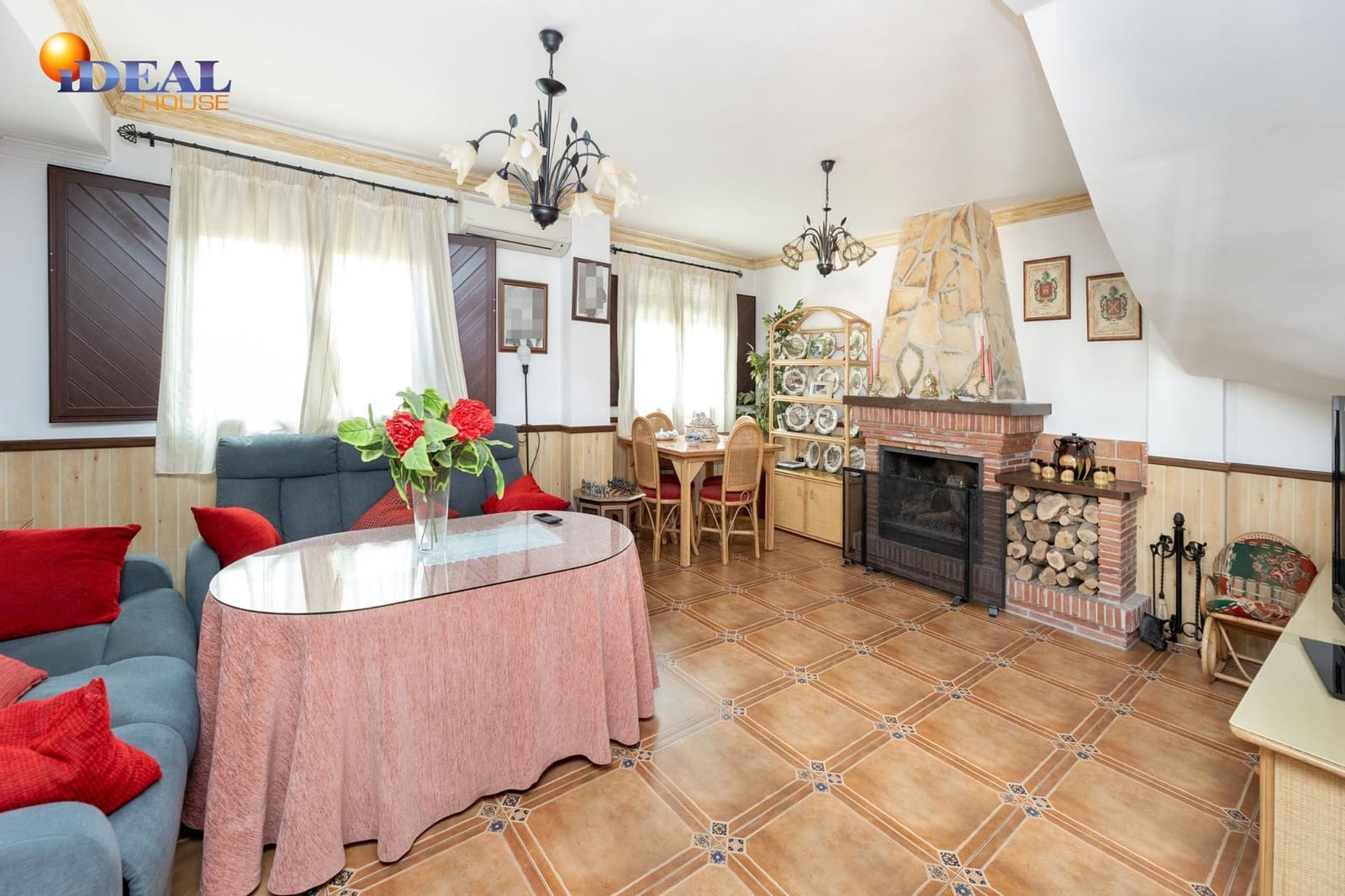 4 makuuhuone Rivitalo myytävänä paikassa Peligros mukana uima-altaan 
autotalli - 395 000 € (Ref: 9502224)