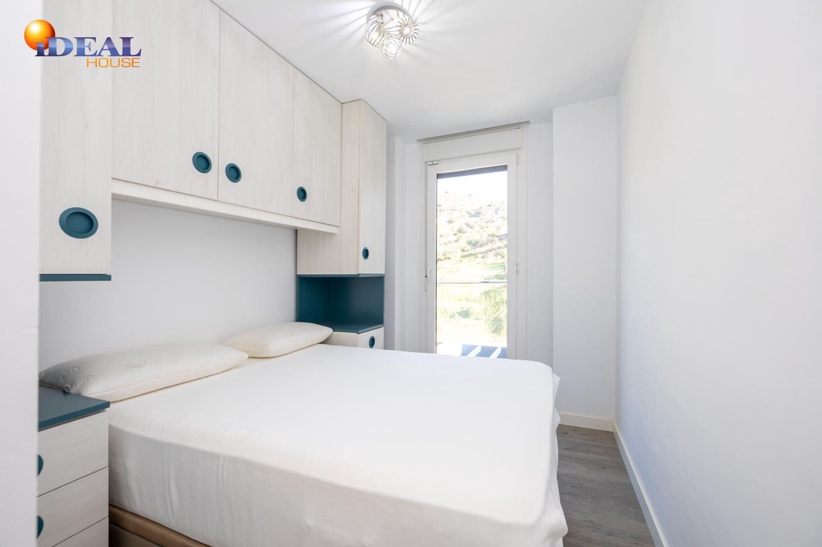 3 bedroom Flat for sale in Almunecar with pool garage - € 340,000 (Ref: 9502225)