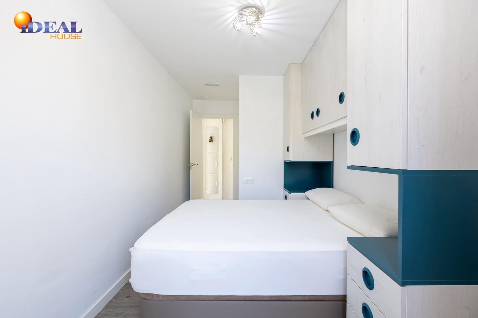 3 bedroom Flat for sale in Almunecar with pool garage - € 340,000 (Ref: 9502225)