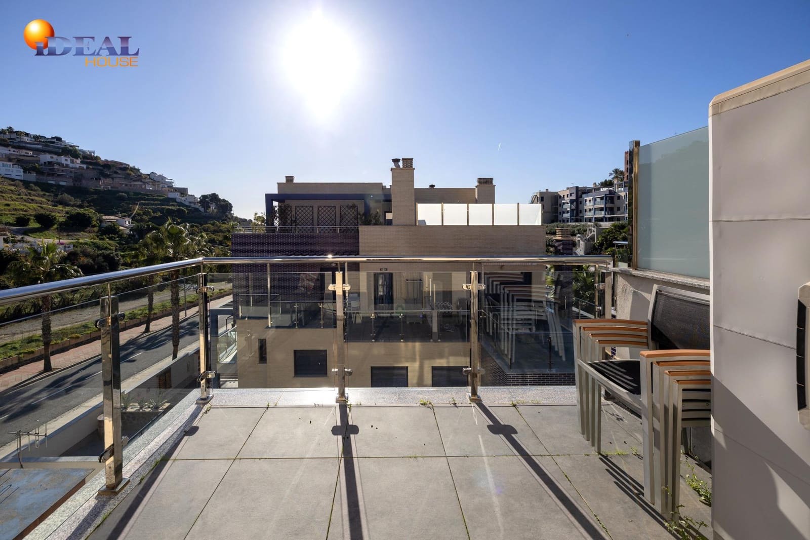 3 bedroom Flat for sale in Almunecar with pool garage - € 340,000 (Ref: 9502225)