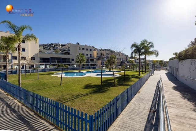 3 quarto Apartamento para venda em Almuñécar com piscina garagem - 340 000 € (Ref: 9502225)