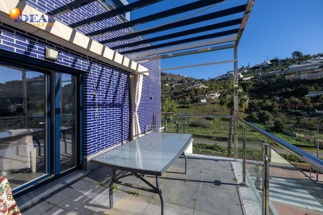 3 quarto Apartamento para venda em Almuñécar com piscina garagem - 340 000 € (Ref: 9502225)