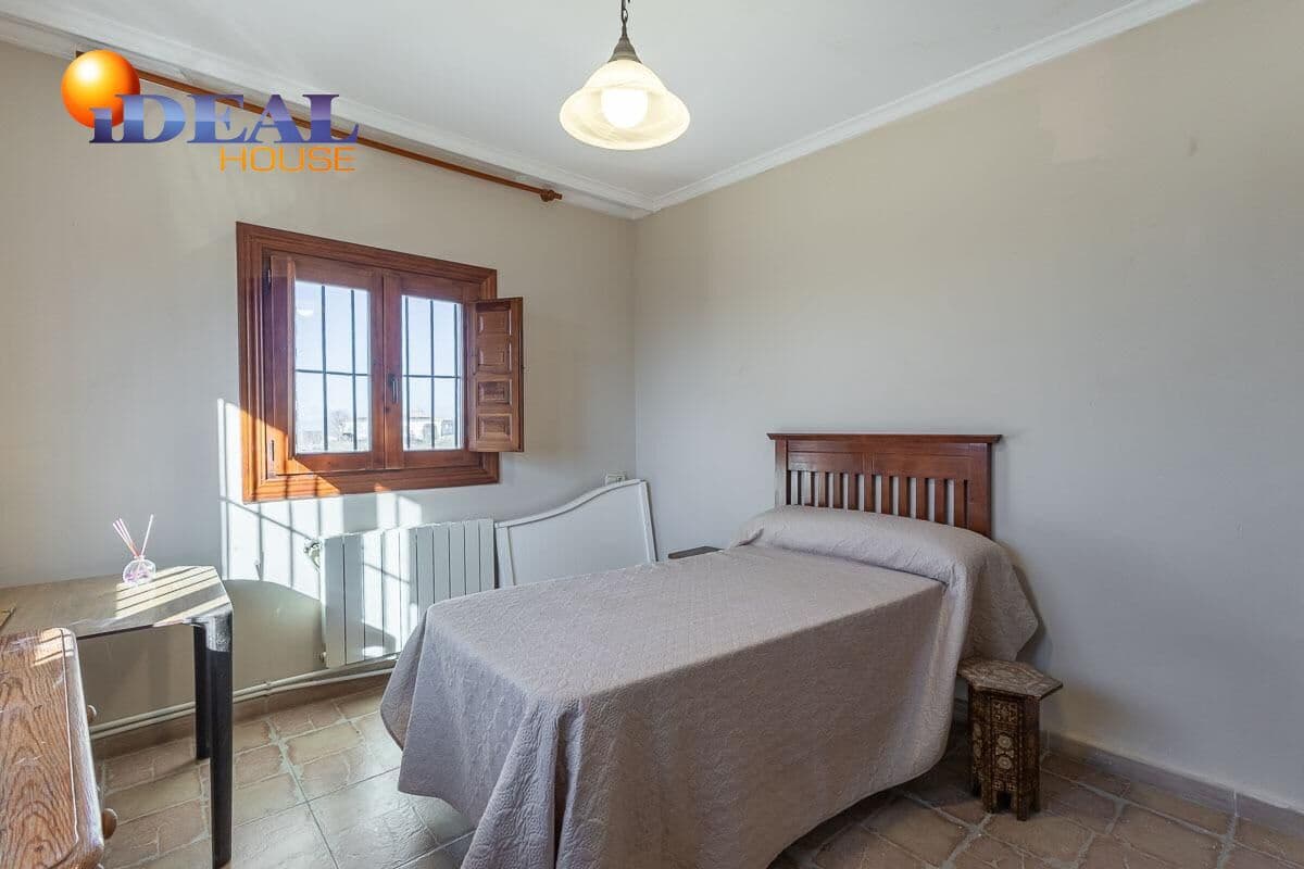 Finca/Casa Rural de 4 habitaciones en Moraleda de Zafayona en venta con piscina garaje - 260.000 € (Ref: 9508821)