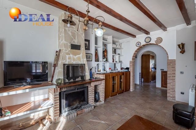 Finca/Casa Rural de 4 habitaciones en Moraleda de Zafayona en venta con piscina garaje - 260.000 € (Ref: 9508821)