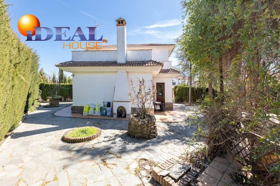 5 sypialnia Willa na sprzedaż w Albolote z basenem garażem - 350 000 € (Ref: 9508822)