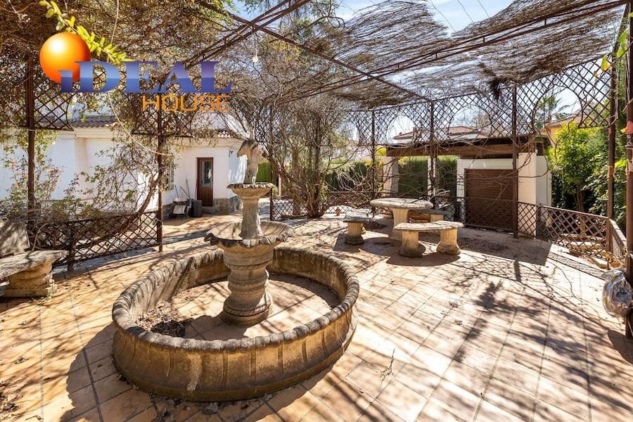 5 sypialnia Willa na sprzedaż w Albolote z basenem garażem - 350 000 € (Ref: 9508822)