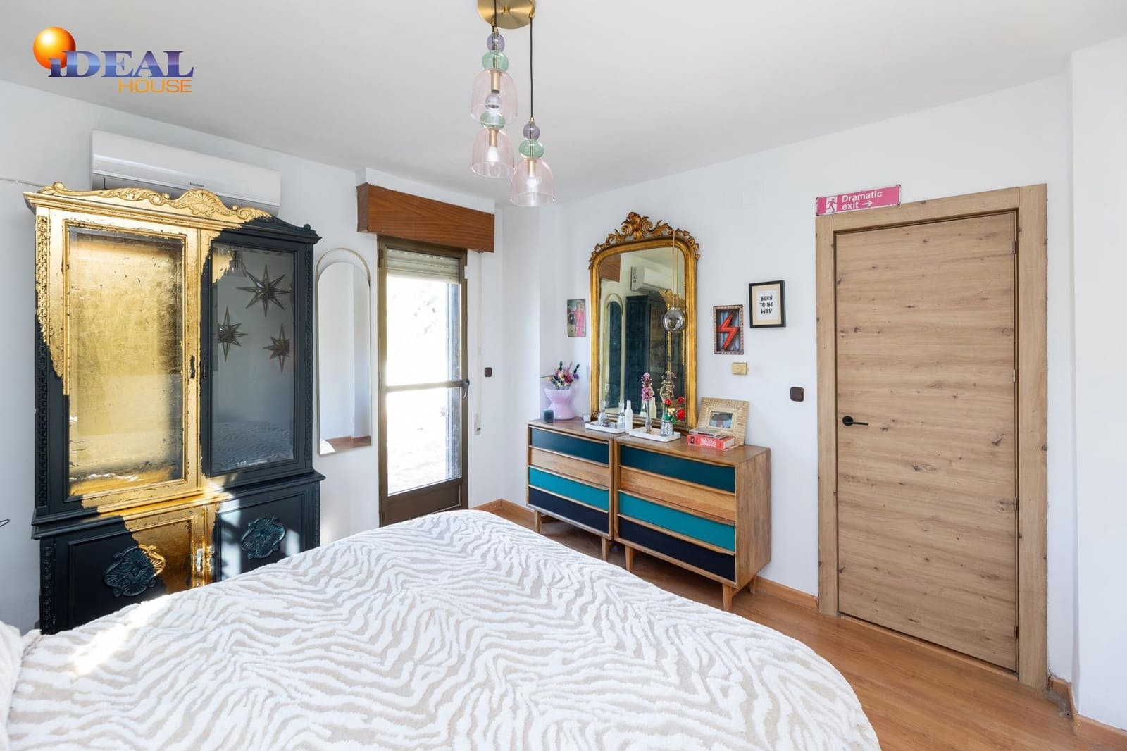 5 sypialnia Willa na sprzedaż w Albolote z basenem garażem - 350 000 € (Ref: 9508822)