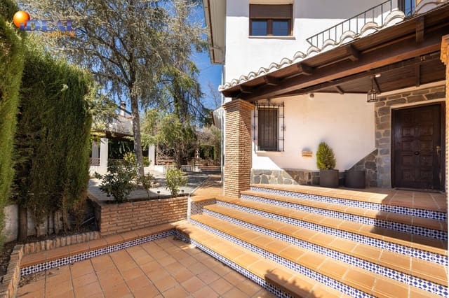 5 sypialnia Willa na sprzedaż w Albolote z basenem garażem - 350 000 € (Ref: 9508822)