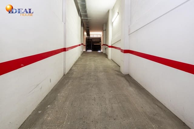 Garaż na sprzedaż w Peligros - 19 500 € (Ref: 9516030)