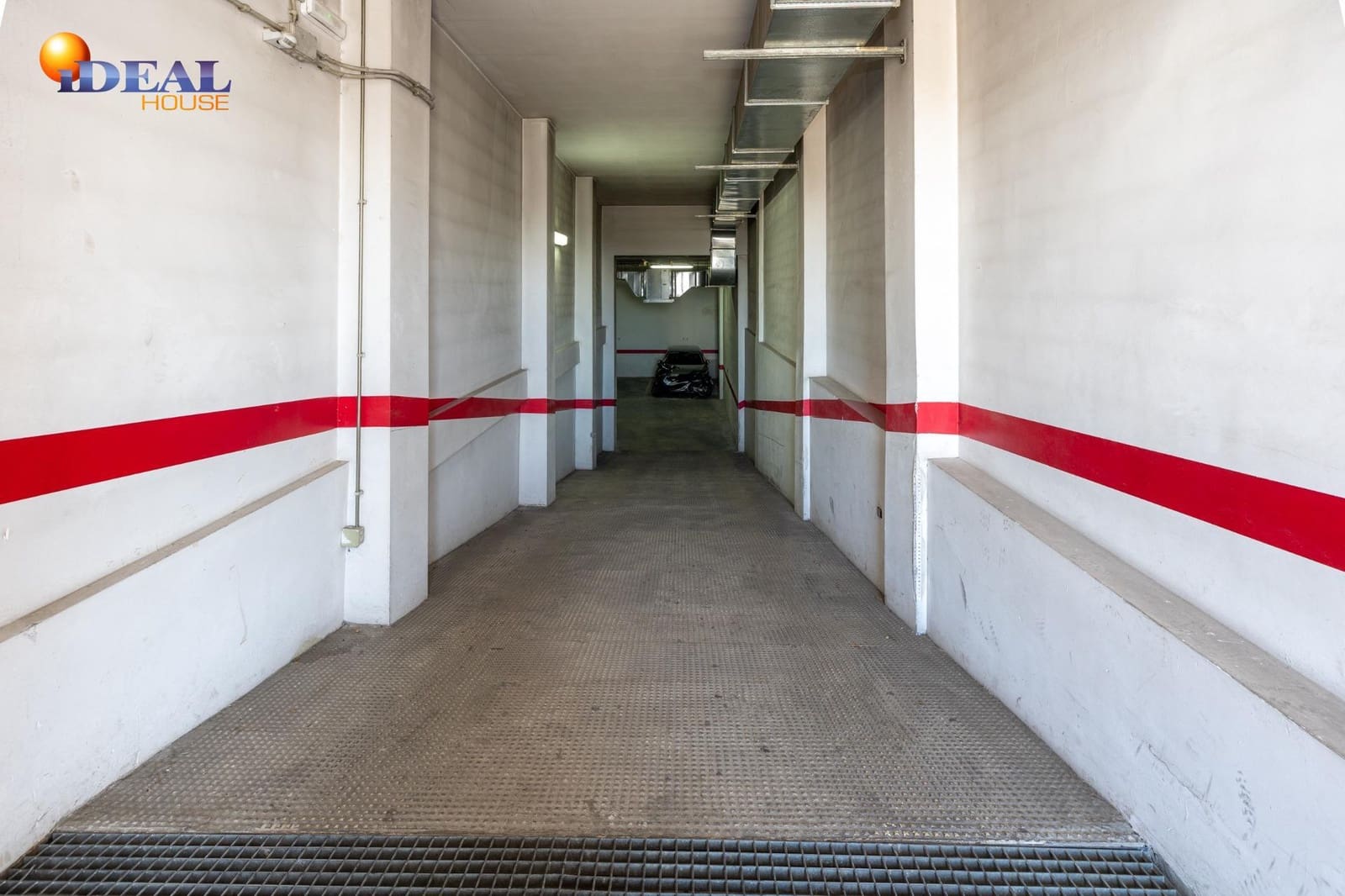 Garaż na sprzedaż w Peligros - 19 500 € (Ref: 9516030)