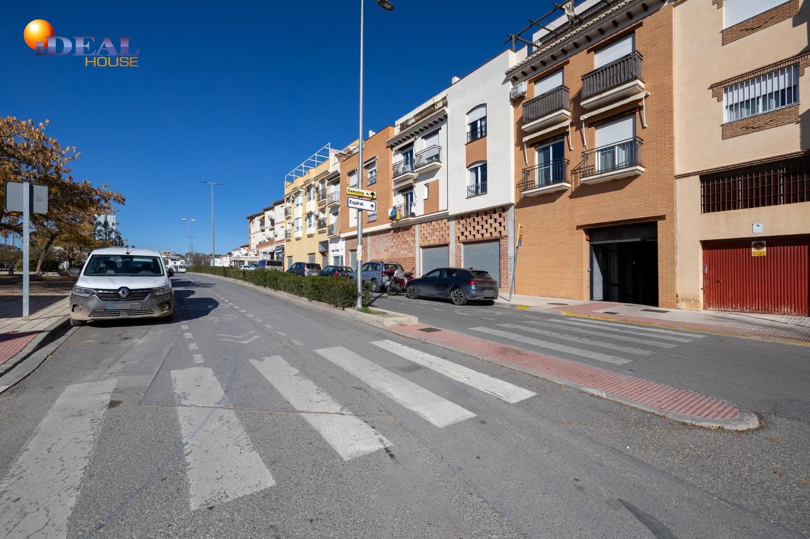 Garaż na sprzedaż w Peligros - 19 500 € (Ref: 9516030)