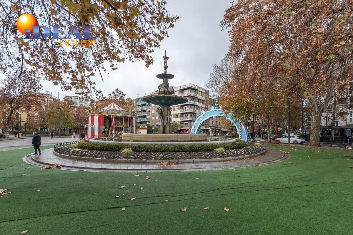 Garage till salu i Granada stad - 29 000 € (Ref: 9516031)