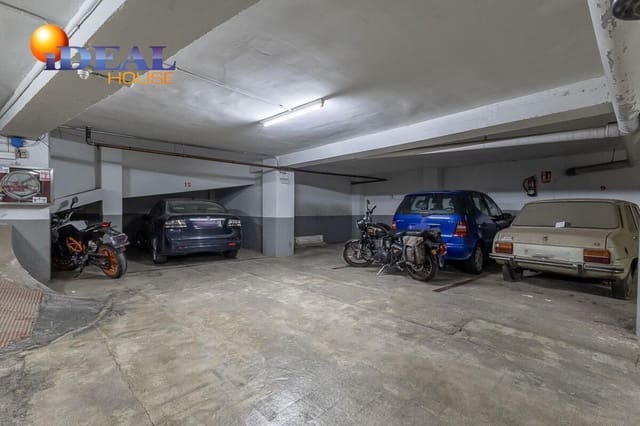 Garage till salu i Granada stad - 29 000 € (Ref: 9516031)