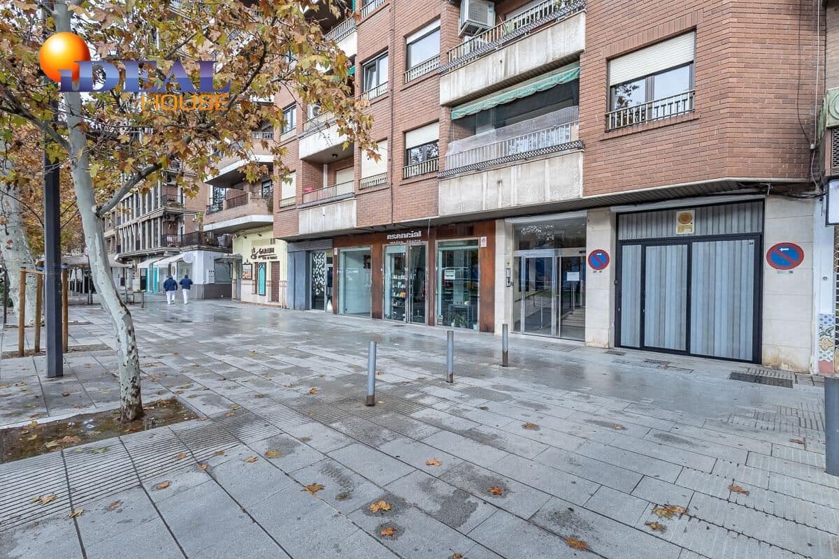 Garage till salu i Granada stad - 29 000 € (Ref: 9516031)