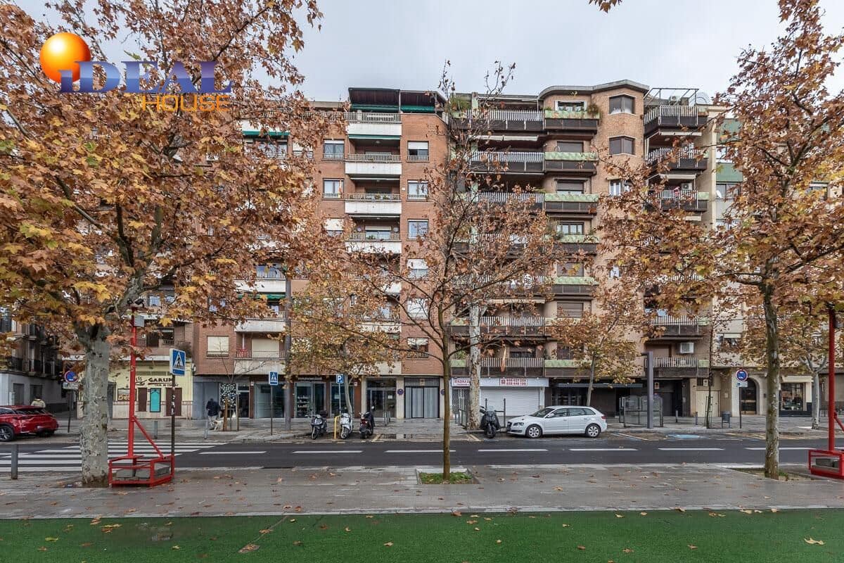 Garage till salu i Granada stad - 29 000 € (Ref: 9516031)