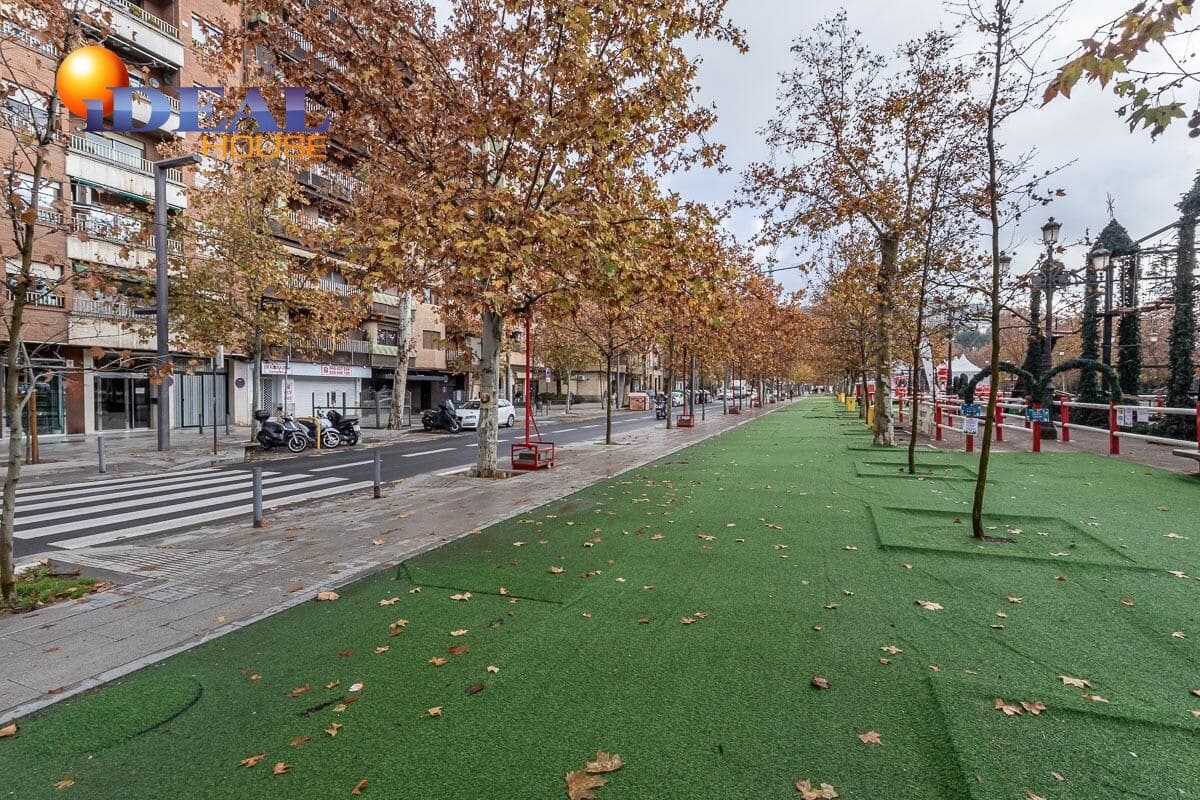 Garage till salu i Granada stad - 29 000 € (Ref: 9516031)