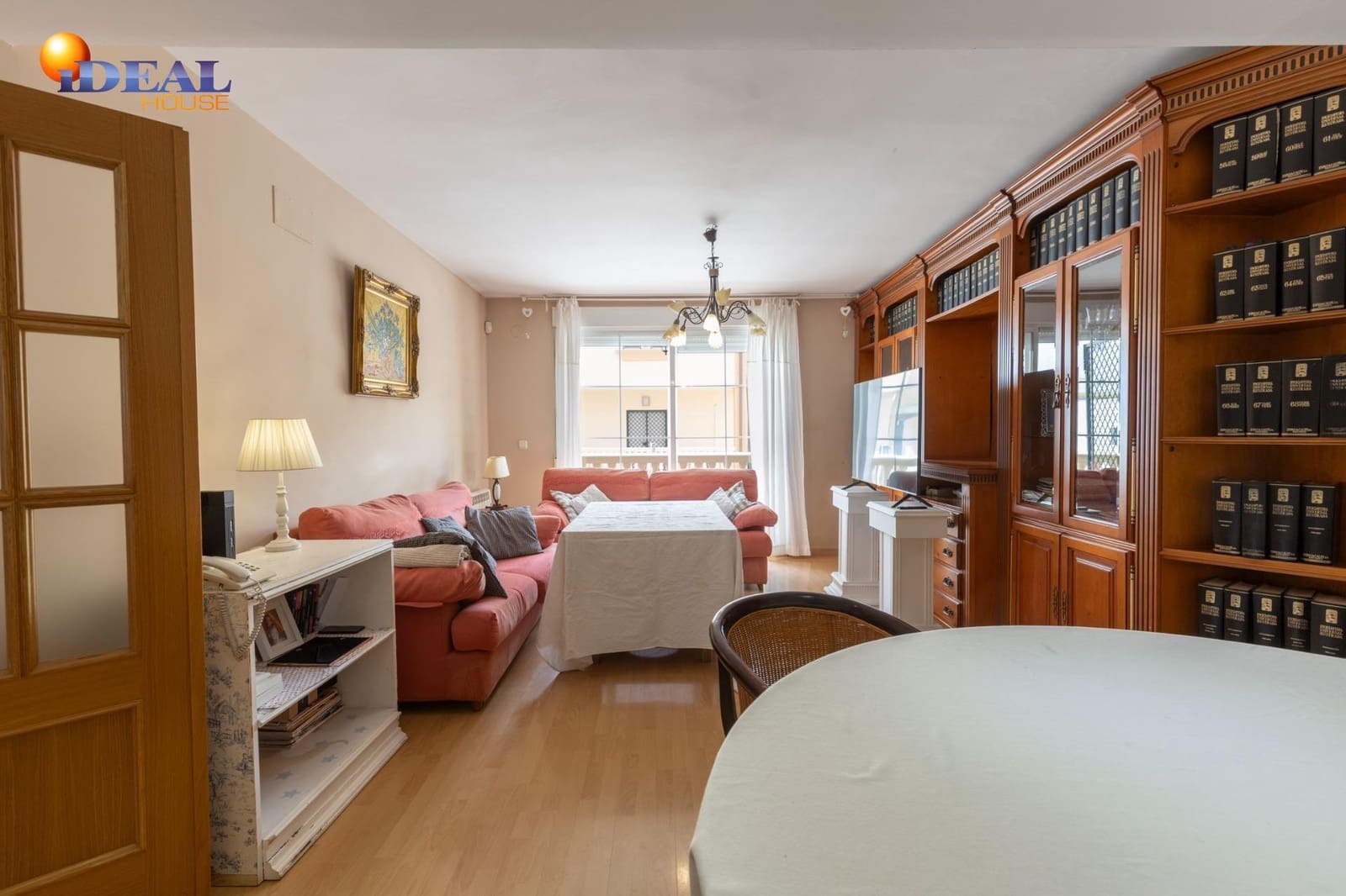 Chalet de 4 habitaciones en Albolote en venta con garaje - 309.000 € (Ref: 9516033)