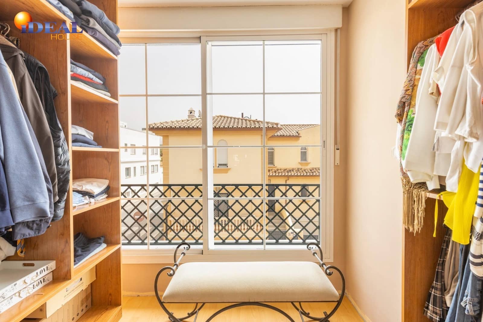 Chalet de 4 habitaciones en Albolote en venta con garaje - 309.000 € (Ref: 9516033)