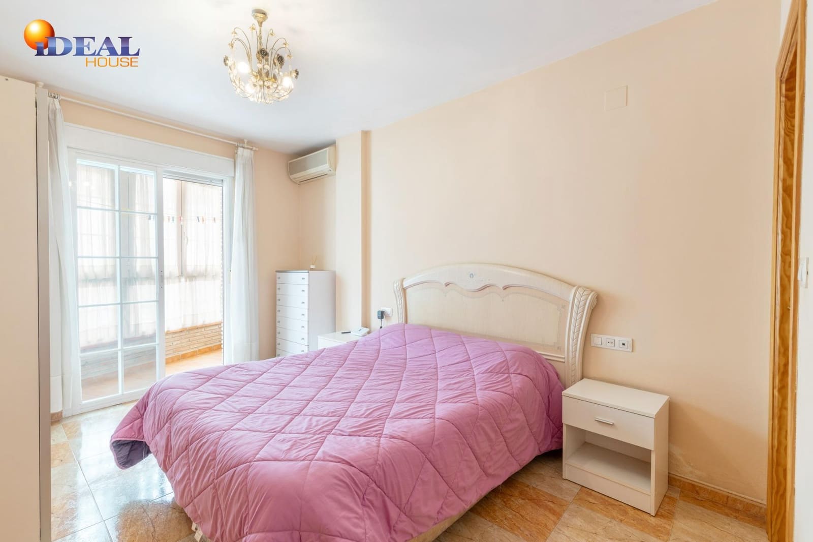 2 slaapkamer Flat te koop in Peligros - € 129.900 (Ref: 9516034)