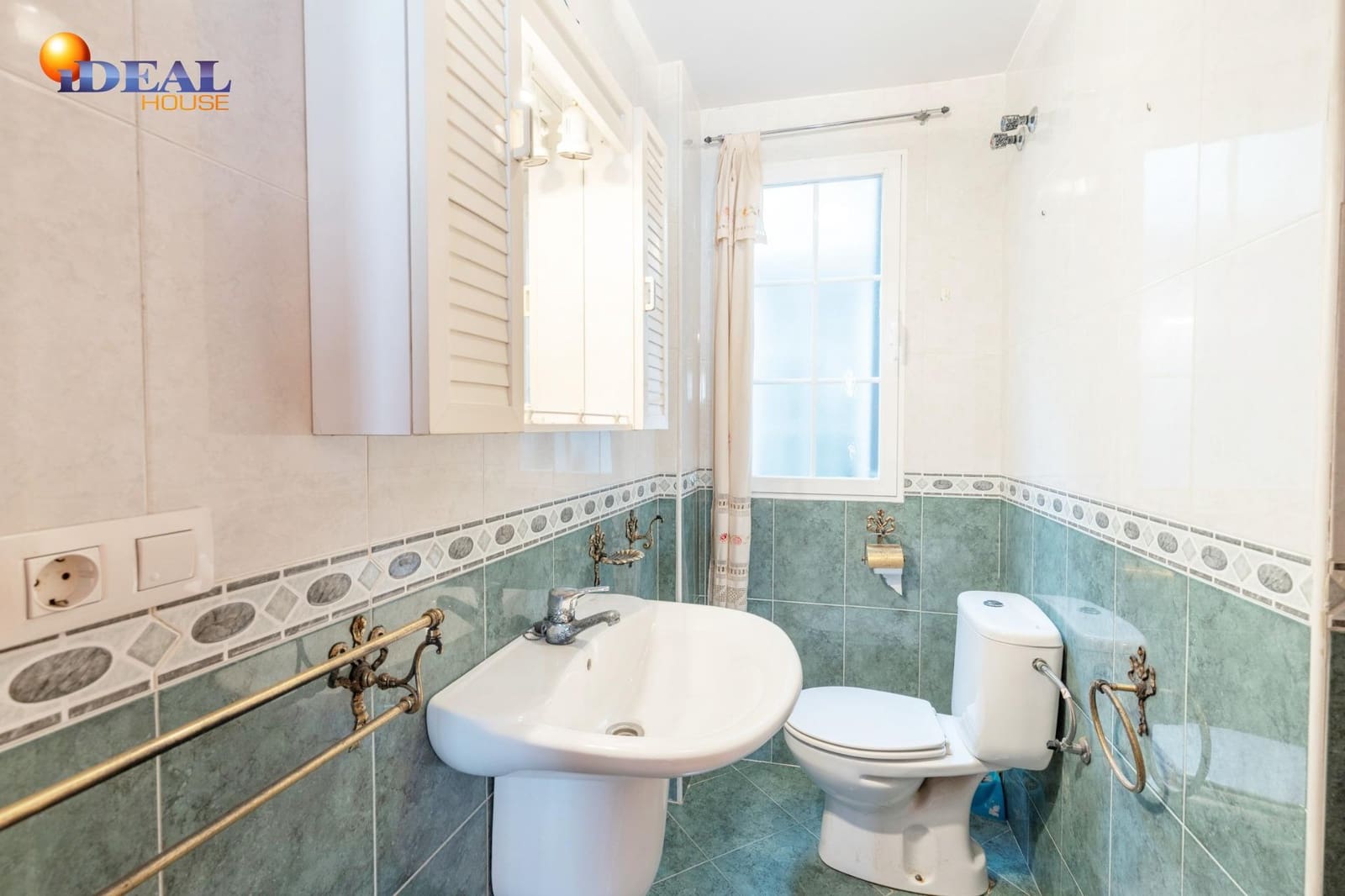 2 slaapkamer Flat te koop in Peligros - € 129.900 (Ref: 9516034)