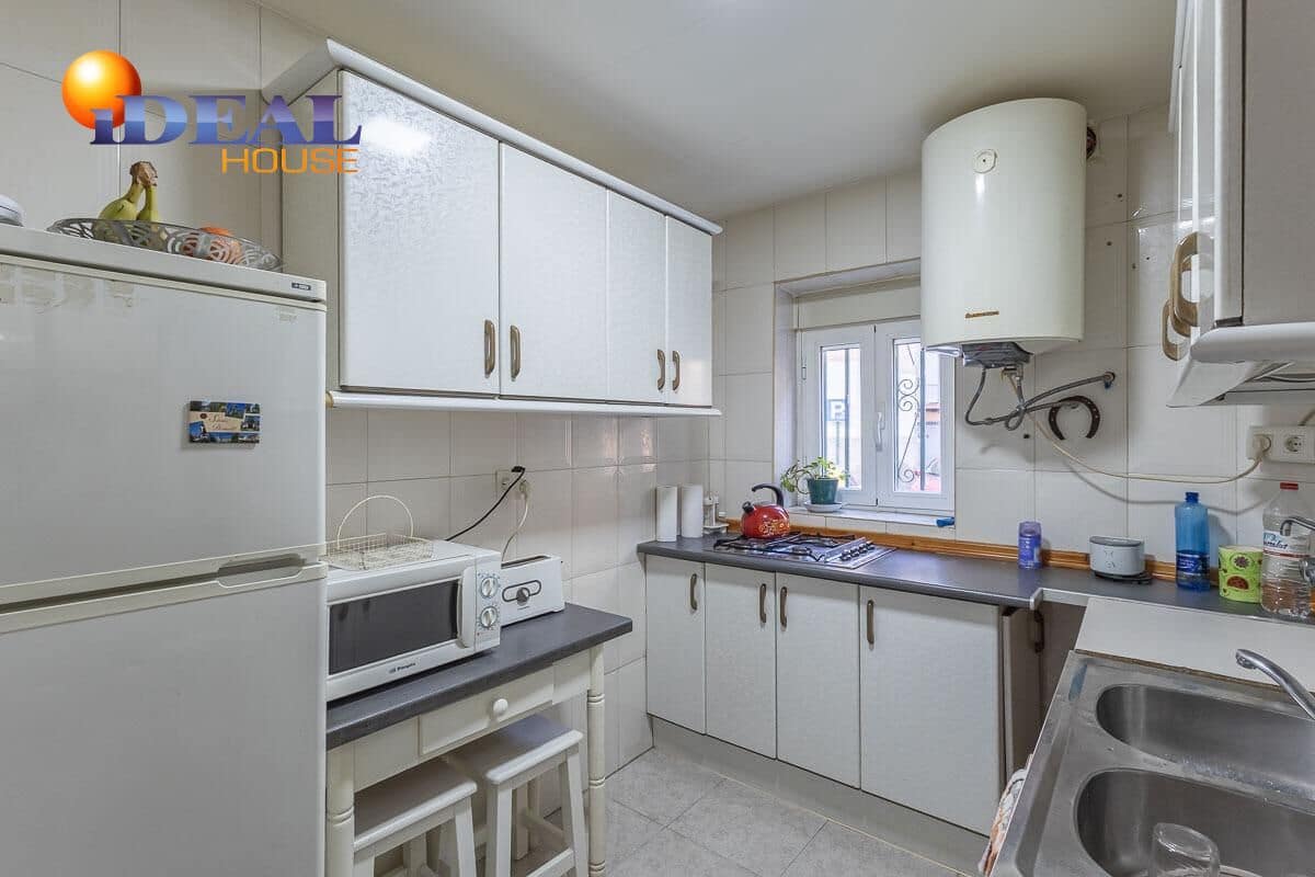 2 soverom Leilighet til salgs i Granada by - € 129 000 (Ref: 9516035)