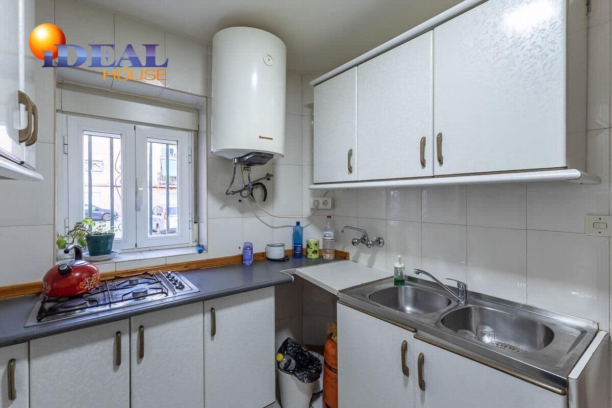 2 soverom Leilighet til salgs i Granada by - € 129 000 (Ref: 9516035)