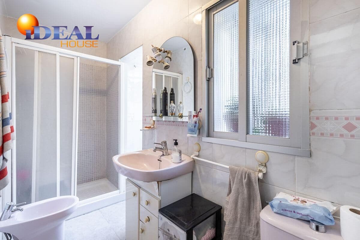 2 soverom Leilighet til salgs i Granada by - € 129 000 (Ref: 9516035)