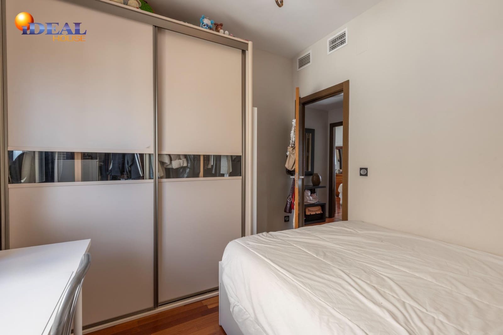 3 soverom Penthouse til salgs i Padul med garasje - € 195 000 (Ref: 9524237)