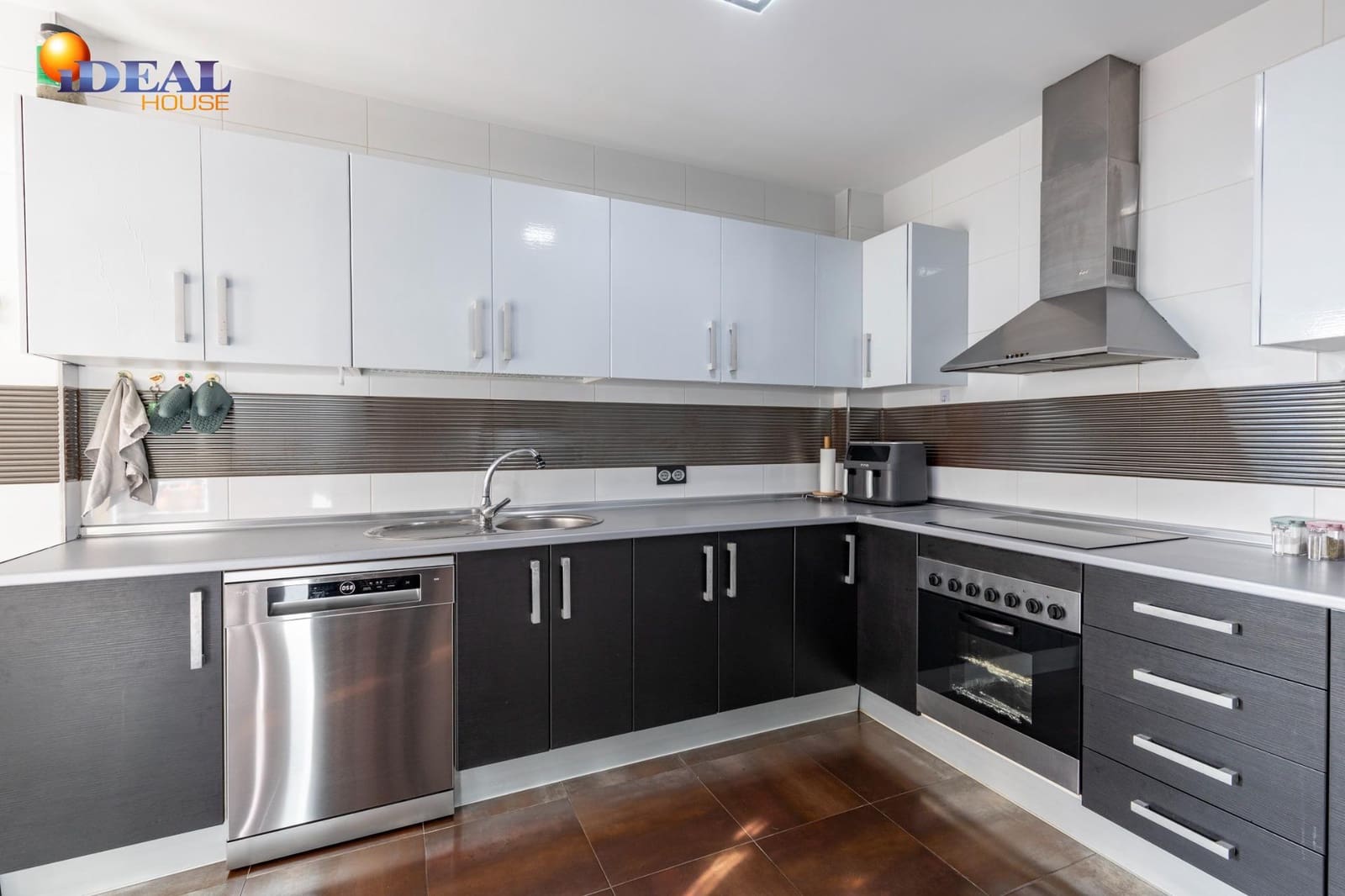 3 soverom Penthouse til salgs i Padul med garasje - € 195 000 (Ref: 9524237)