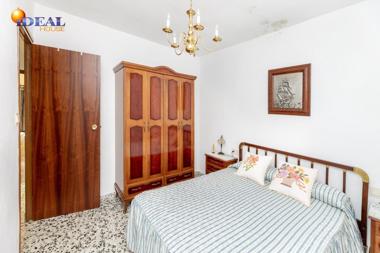 3 chambre Finca/Maison de Campagne à vendre à Otura avec piscine garage - 280 000 € (Ref: 9524238)