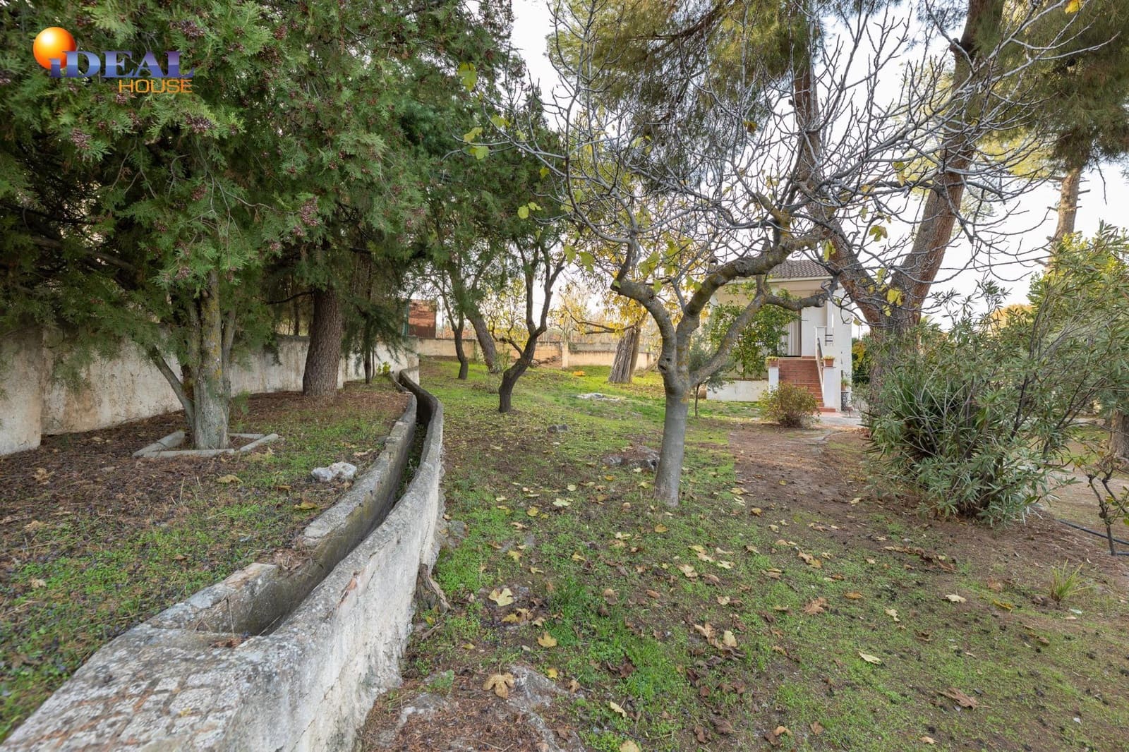 3 chambre Finca/Maison de Campagne à vendre à Otura avec piscine garage - 280 000 € (Ref: 9524238)