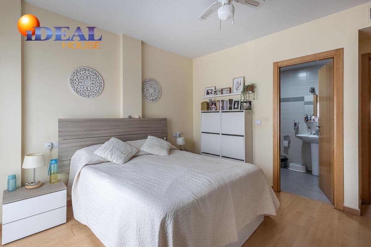 3 soverom Rekkehus til salgs i Churriana de la Vega med garasje - € 269 000 (Ref: 9524239)