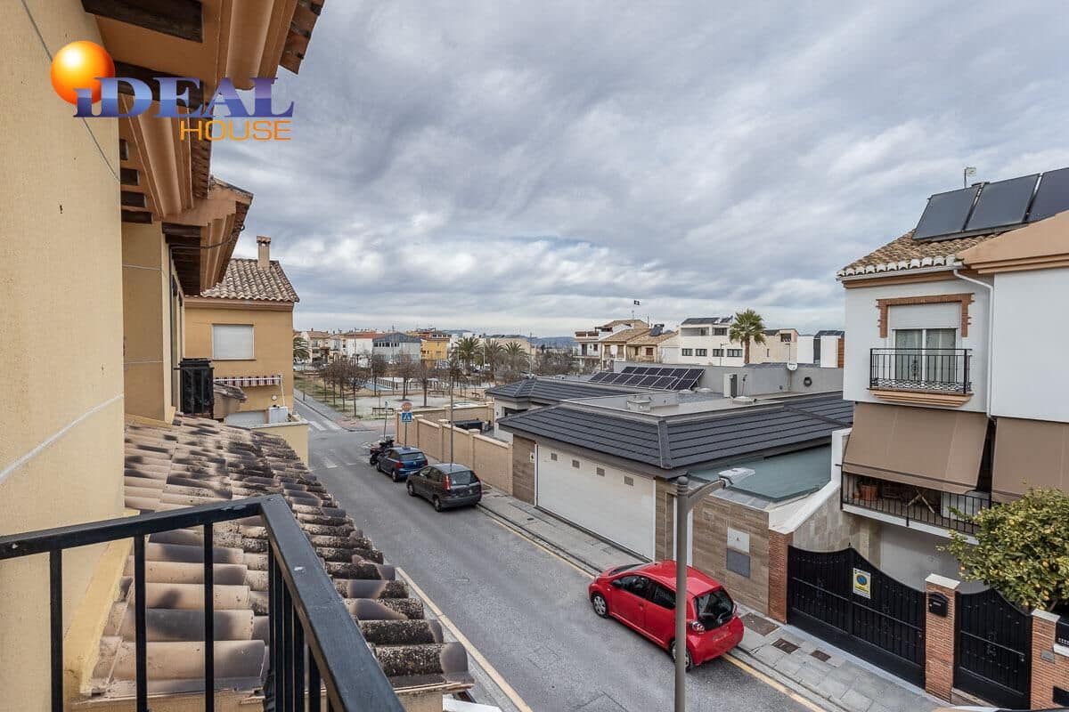 3 soverom Rekkehus til salgs i Churriana de la Vega med garasje - € 269 000 (Ref: 9524239)