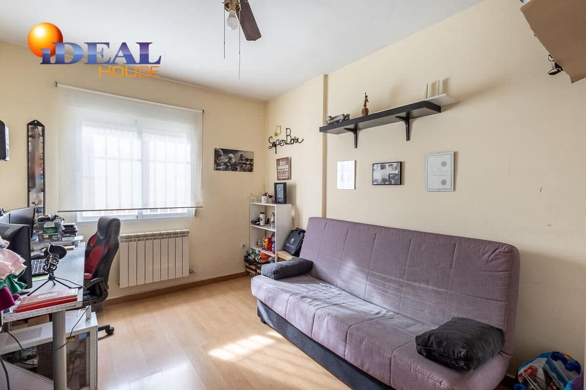 3 soverom Rekkehus til salgs i Churriana de la Vega med garasje - € 269 000 (Ref: 9524239)