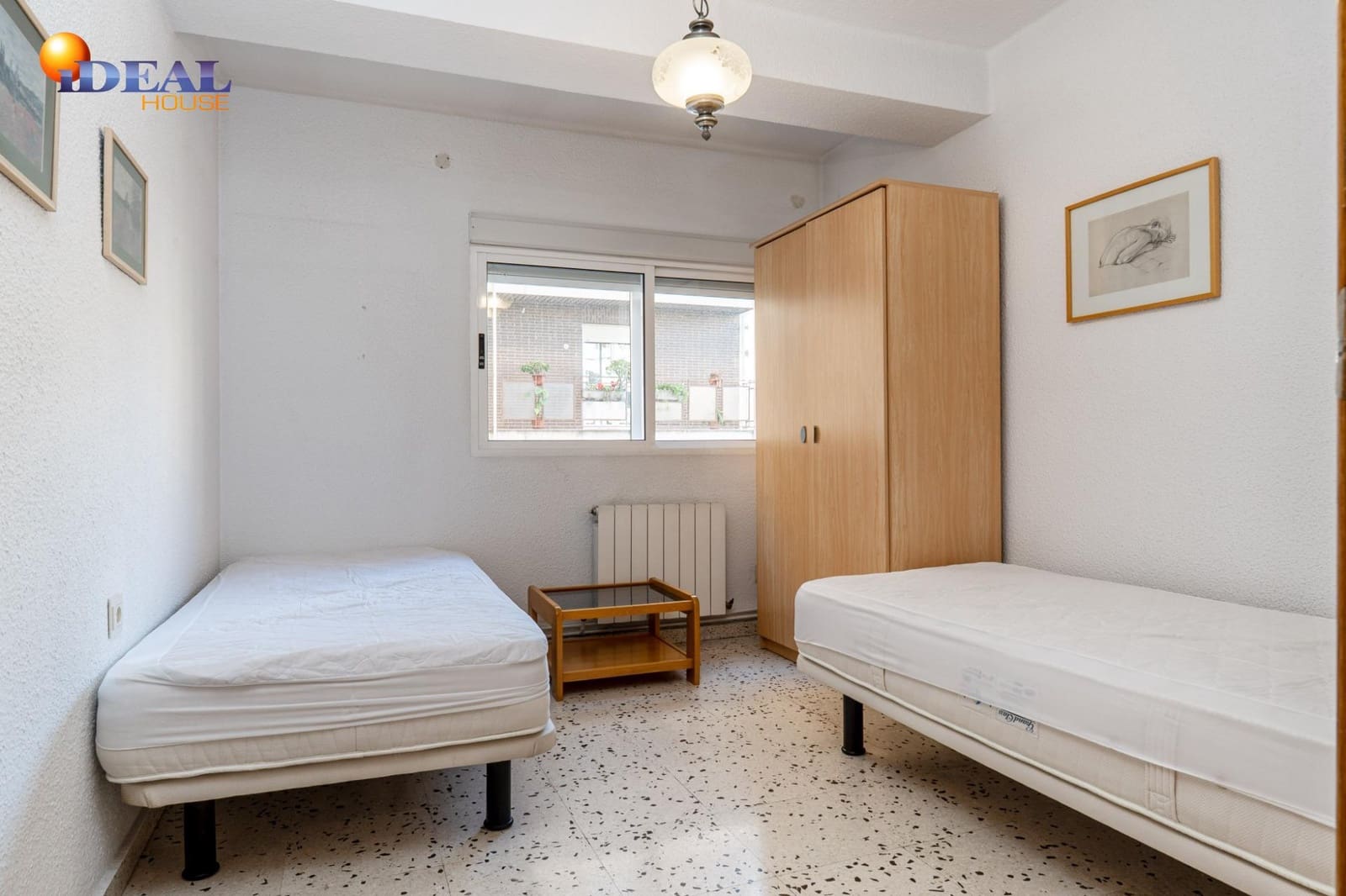 5 sovrum Lägenhet till salu i Granada stad - 325 000 € (Ref: 9530455)