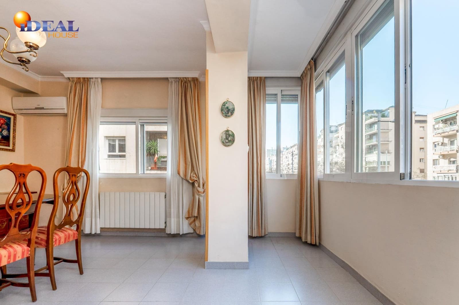 5 sovrum Lägenhet till salu i Granada stad - 325 000 € (Ref: 9530455)