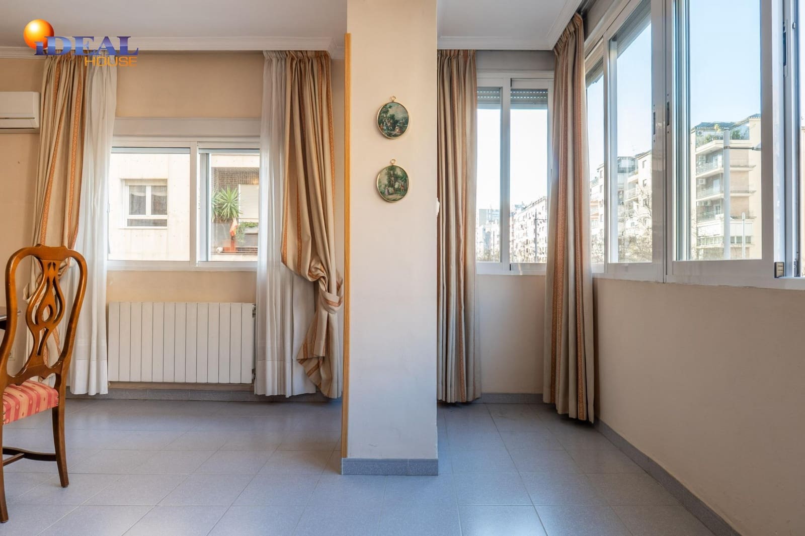 5 sovrum Lägenhet till salu i Granada stad - 325 000 € (Ref: 9530455)