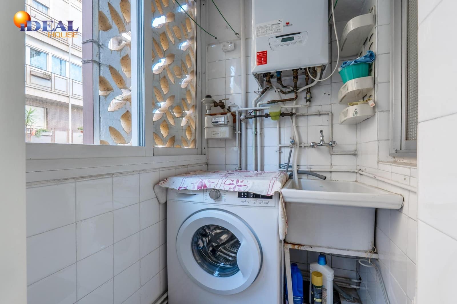 5 sovrum Lägenhet till salu i Granada stad - 325 000 € (Ref: 9530455)