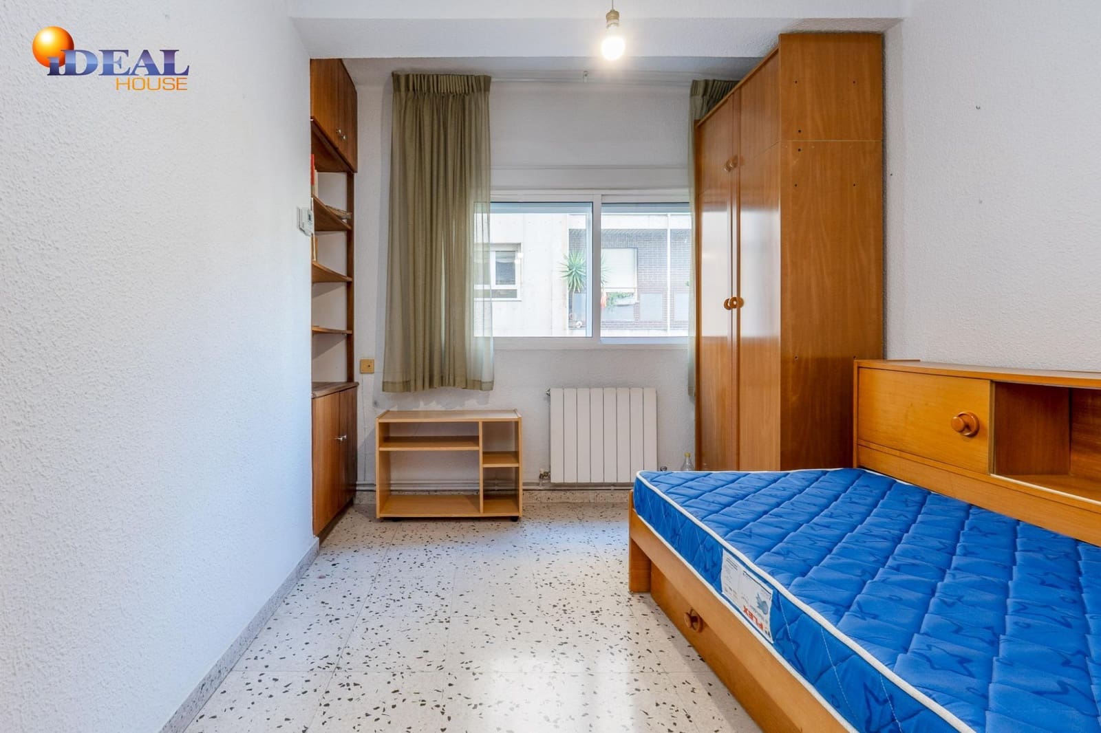 5 sovrum Lägenhet till salu i Granada stad - 325 000 € (Ref: 9530455)