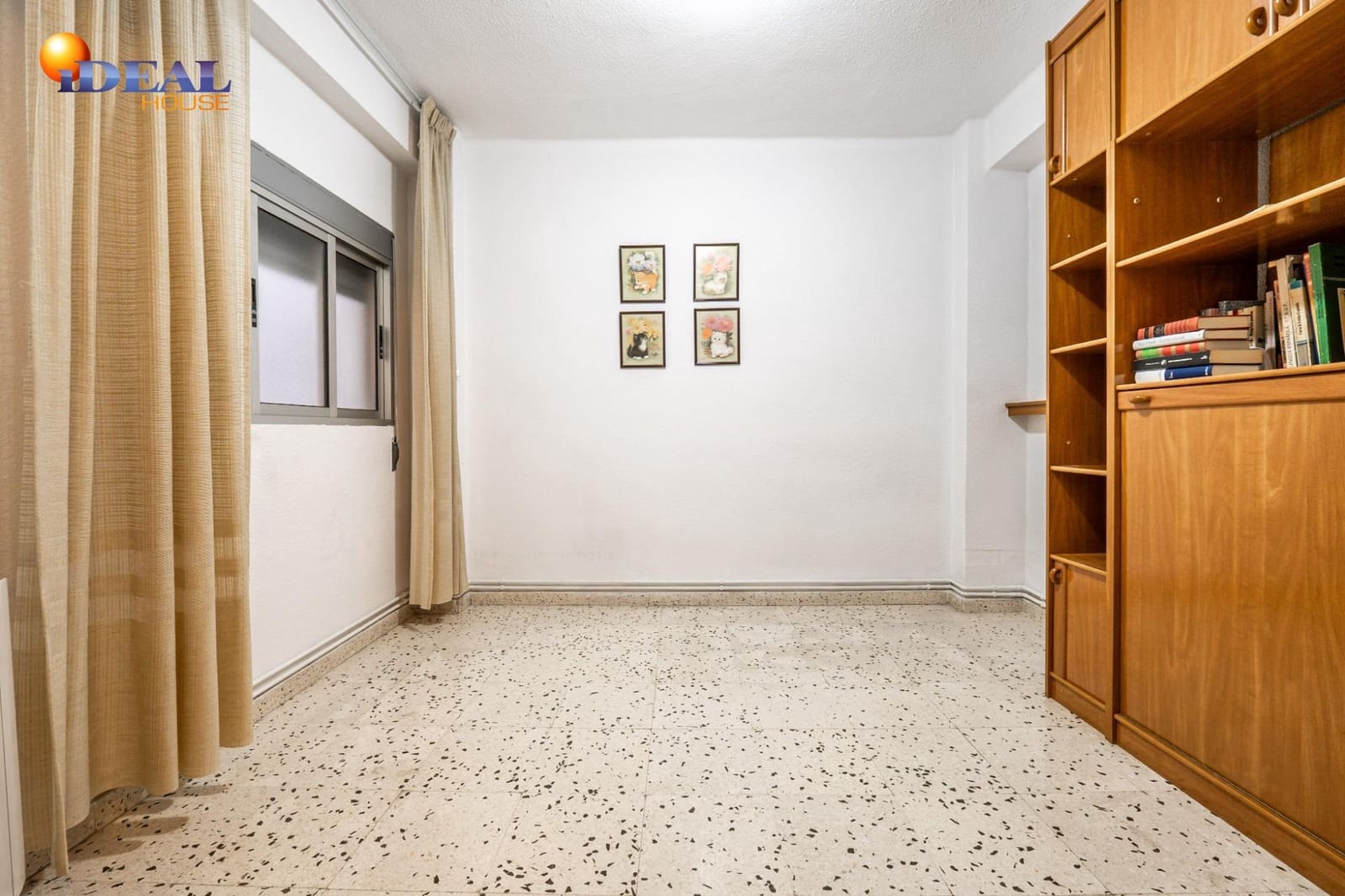 5 sovrum Lägenhet till salu i Granada stad - 325 000 € (Ref: 9530455)