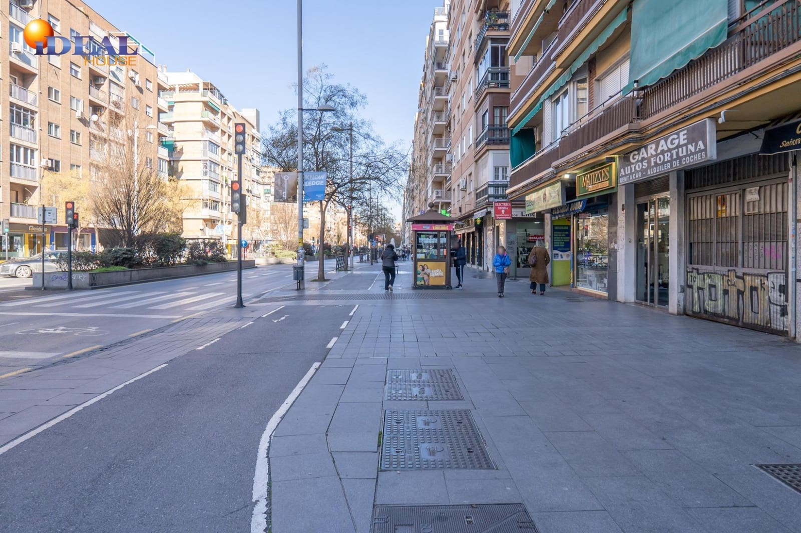 5 sovrum Lägenhet till salu i Granada stad - 325 000 € (Ref: 9530455)