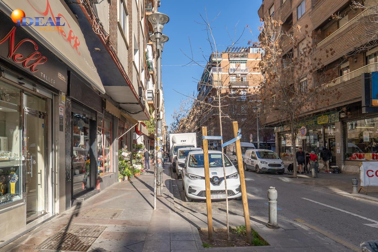 5 sovrum Lägenhet till salu i Granada stad - 325 000 € (Ref: 9530455)